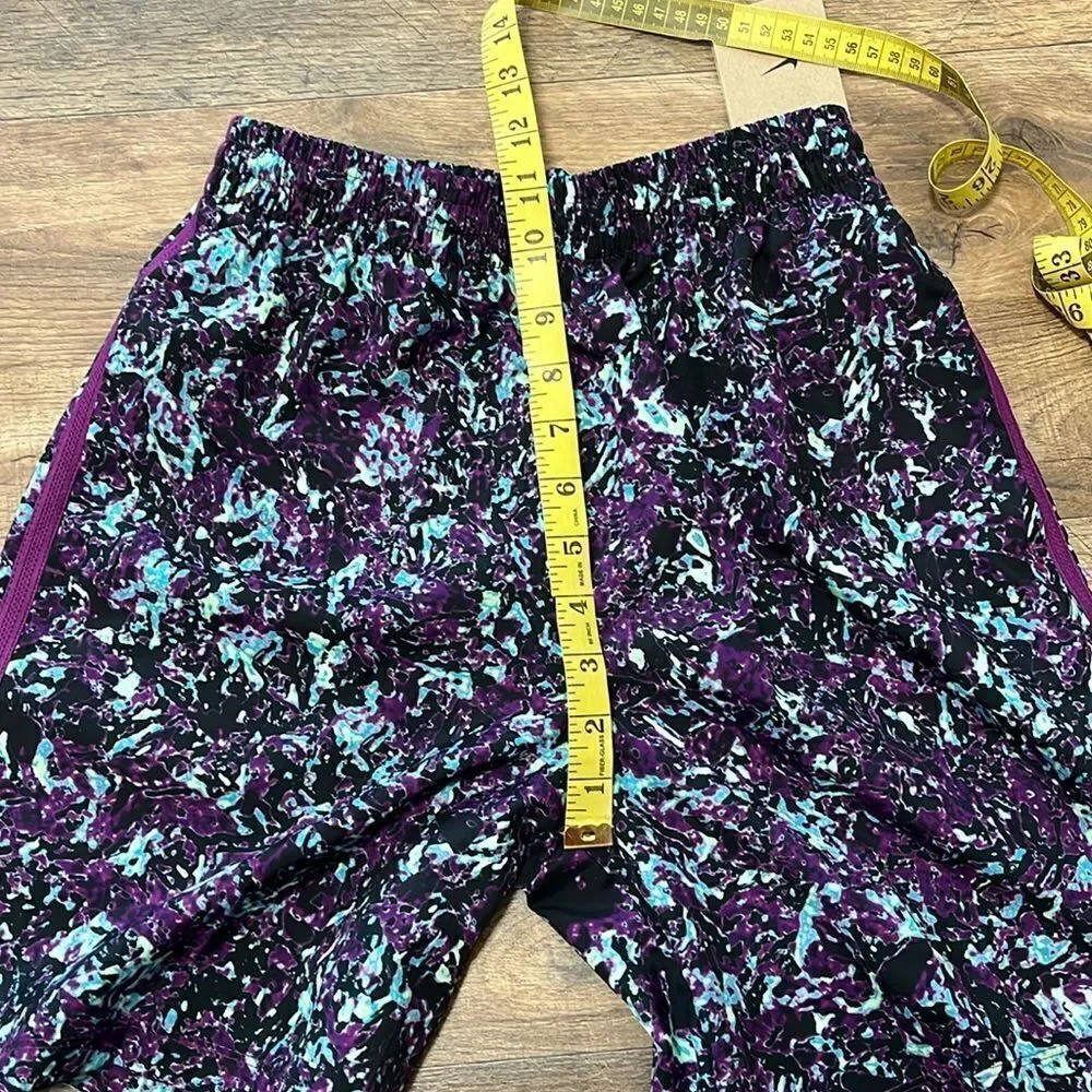 Nike training boys shorts size large